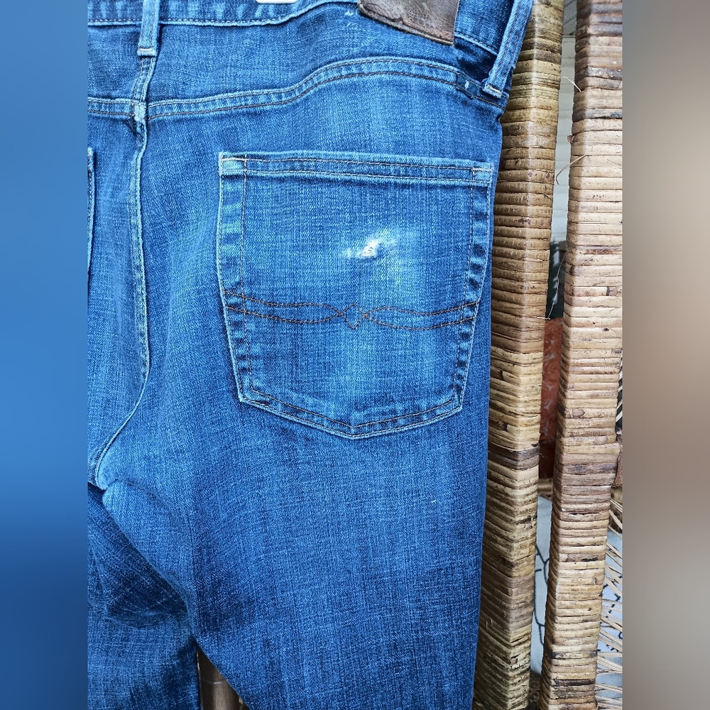 Lucky Brand Classic Blue Denim Jeans_36W X 34L - Picture 5 of 8